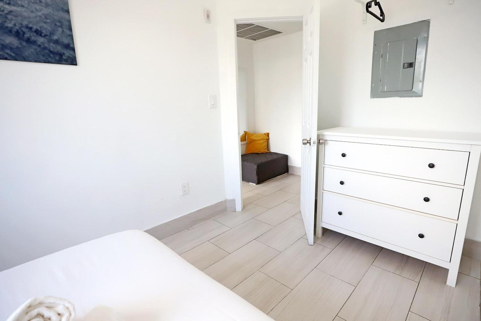 2 Bedroom Apartment 3 Minute Walk To South Beach & Ocean Drive Miami Beach Eksteriør bilde
