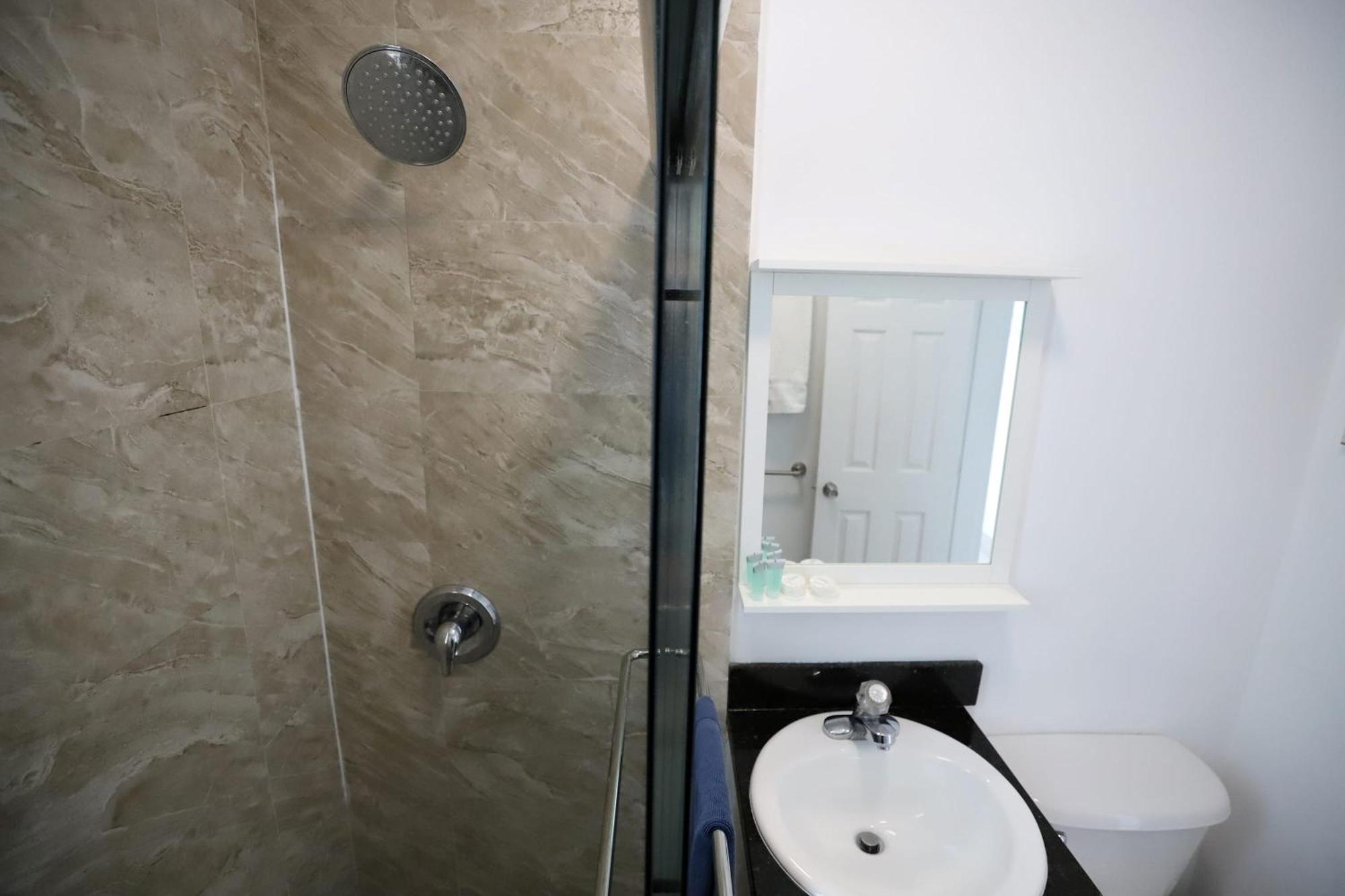 2 Bedroom Apartment 3 Minute Walk To South Beach & Ocean Drive Miami Beach Eksteriør bilde