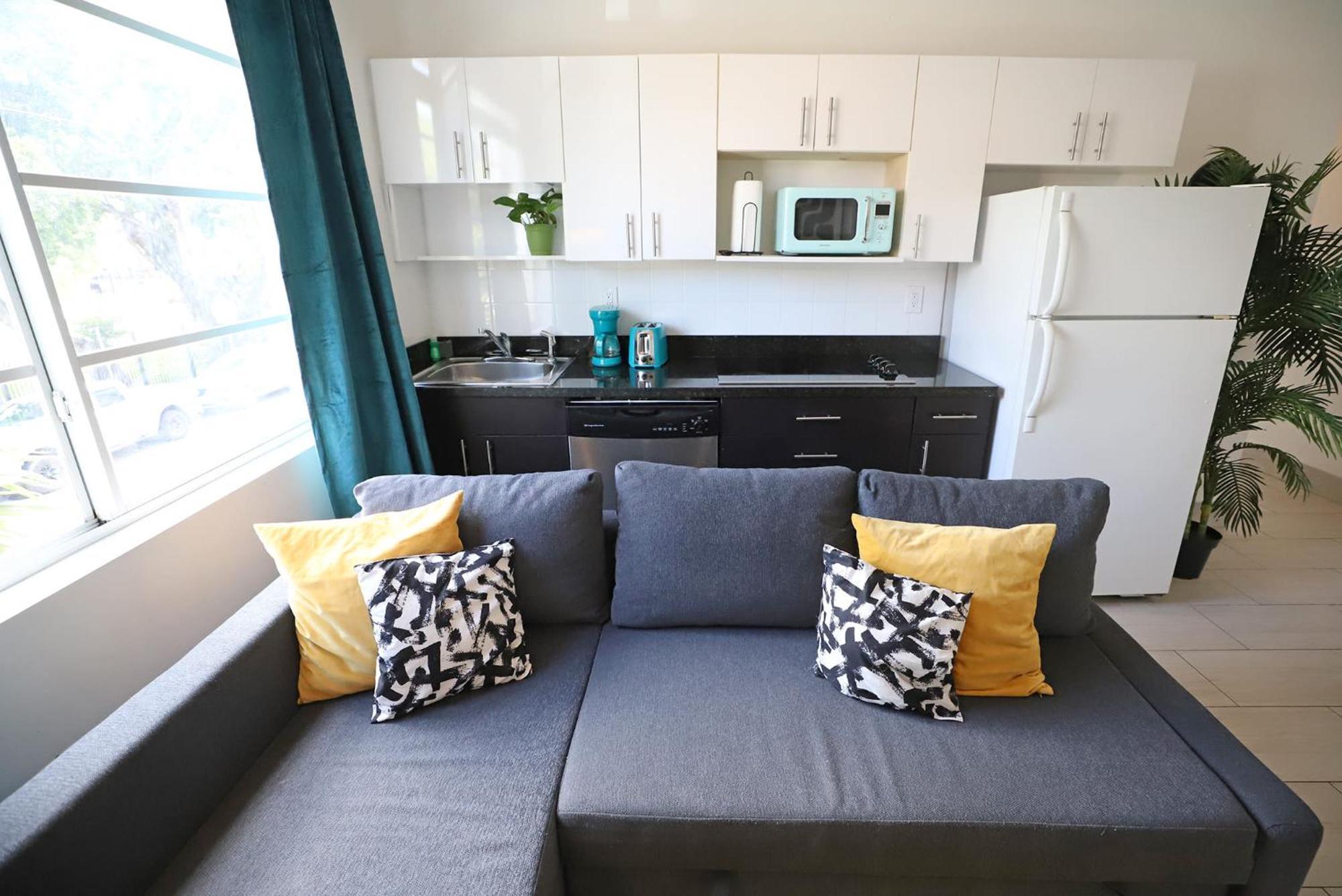 2 Bedroom Apartment 3 Minute Walk To South Beach & Ocean Drive Miami Beach Eksteriør bilde